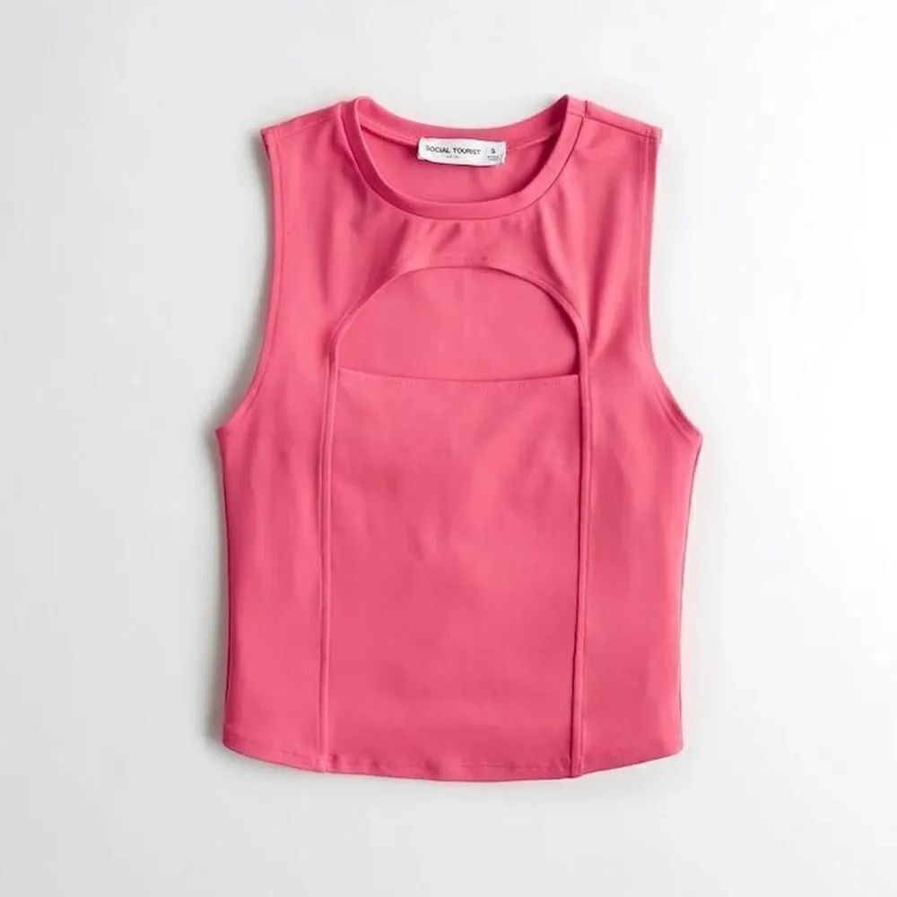 NWT Social Tourist Hollister co pink cut out crop tank size XS